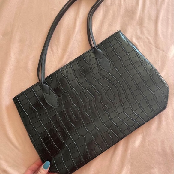 Faux Alligator Tote Bag by SHEIN - Picture 2 of 2